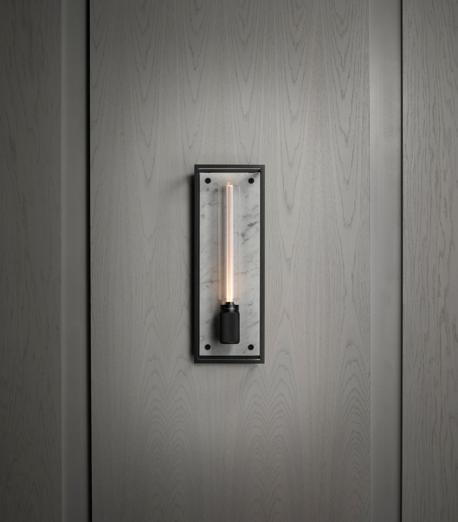 Caged Wall / STOR / HVID MARMOR