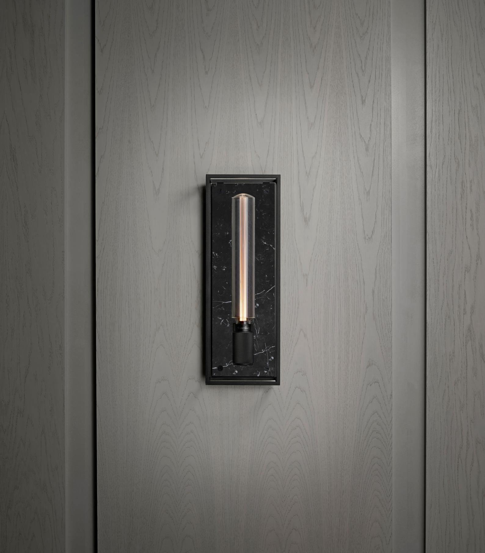 Caged Wall / STOR / SORT MARMOR