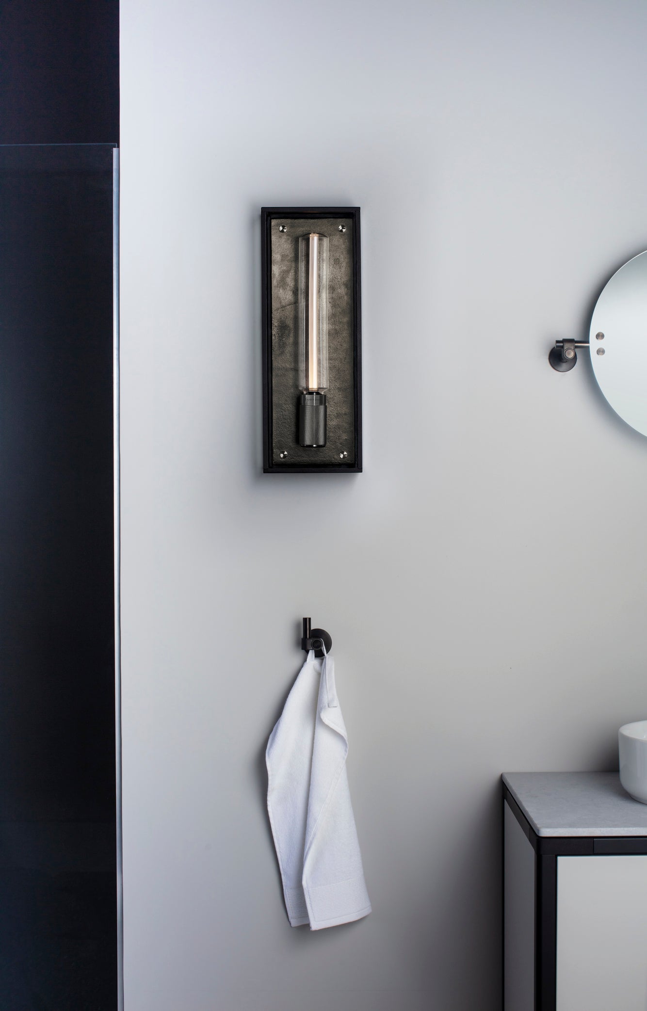 CAGED WET / WALL / LARGE / GUN METAL