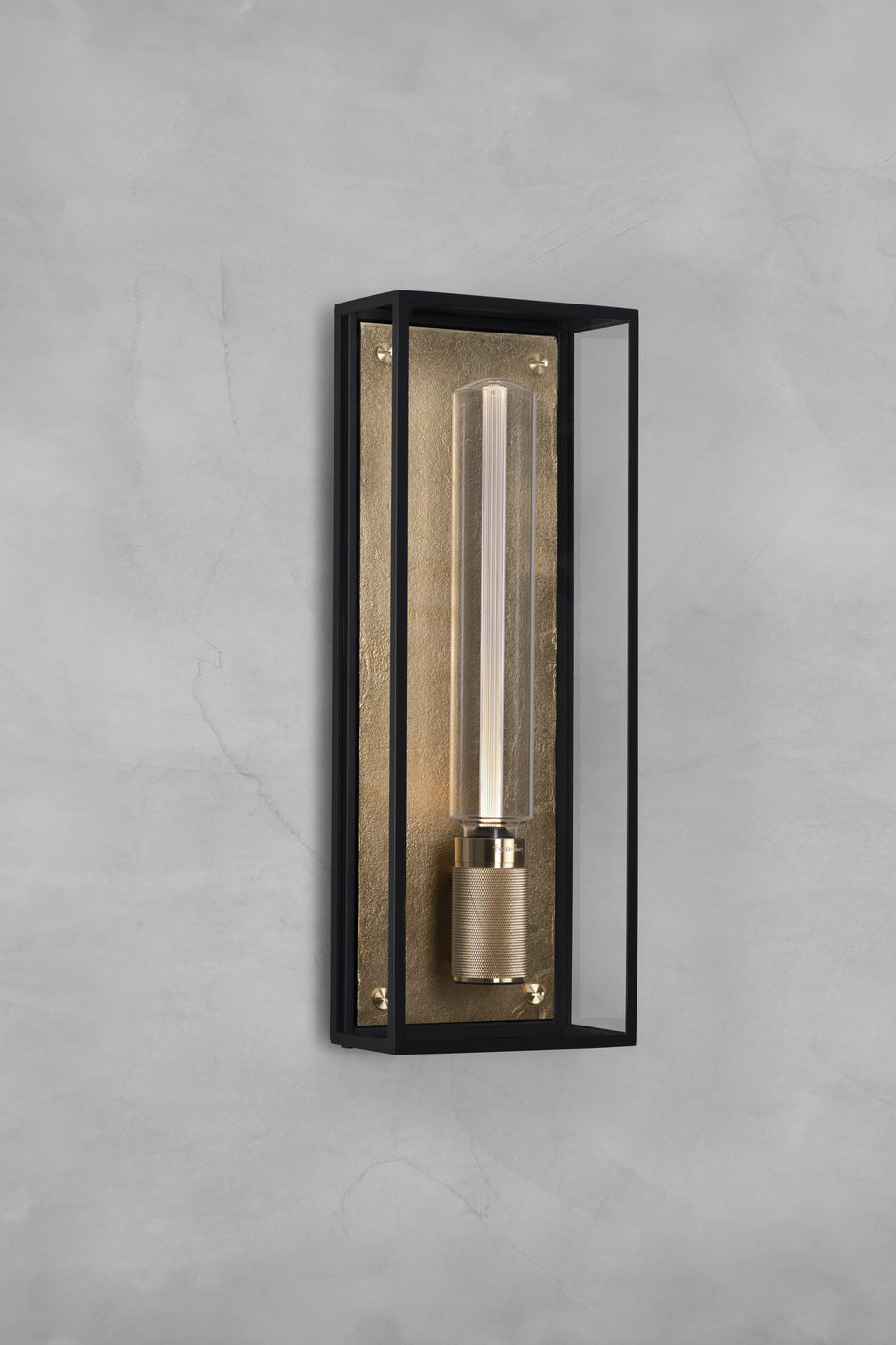 CAGED WET / WALL / STOR / MESSING