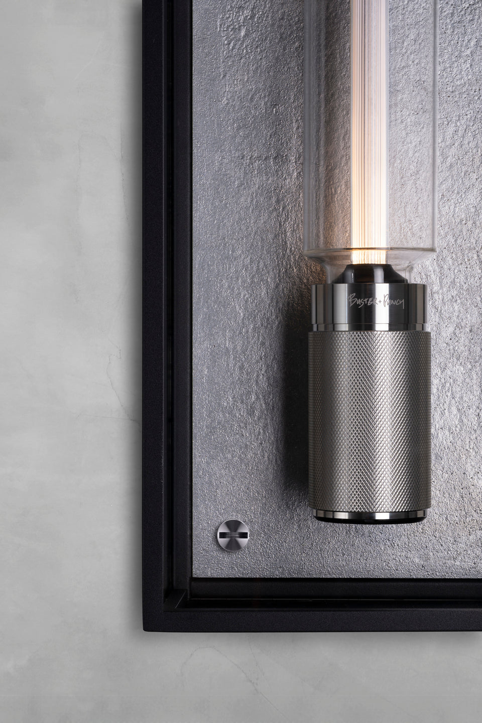 CAGED WET / WALL / STOR / STÅL