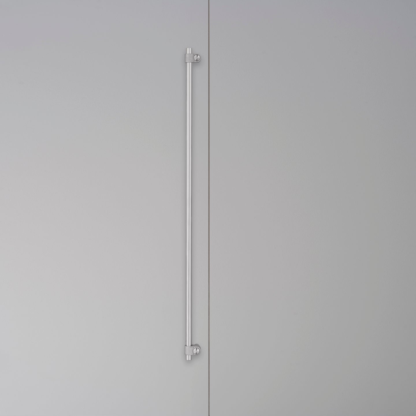 CLOSET BAR / CAST / RUSTFRIT STÅL