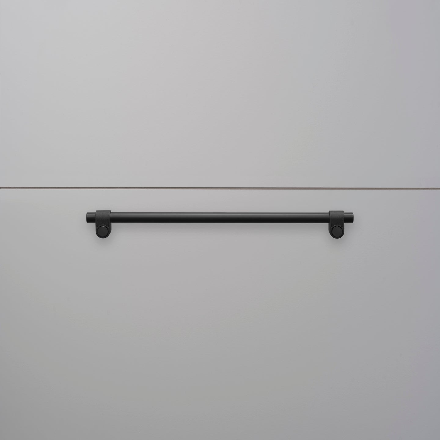 PULL BAR / CAST / SVEJSER SORT / STOR