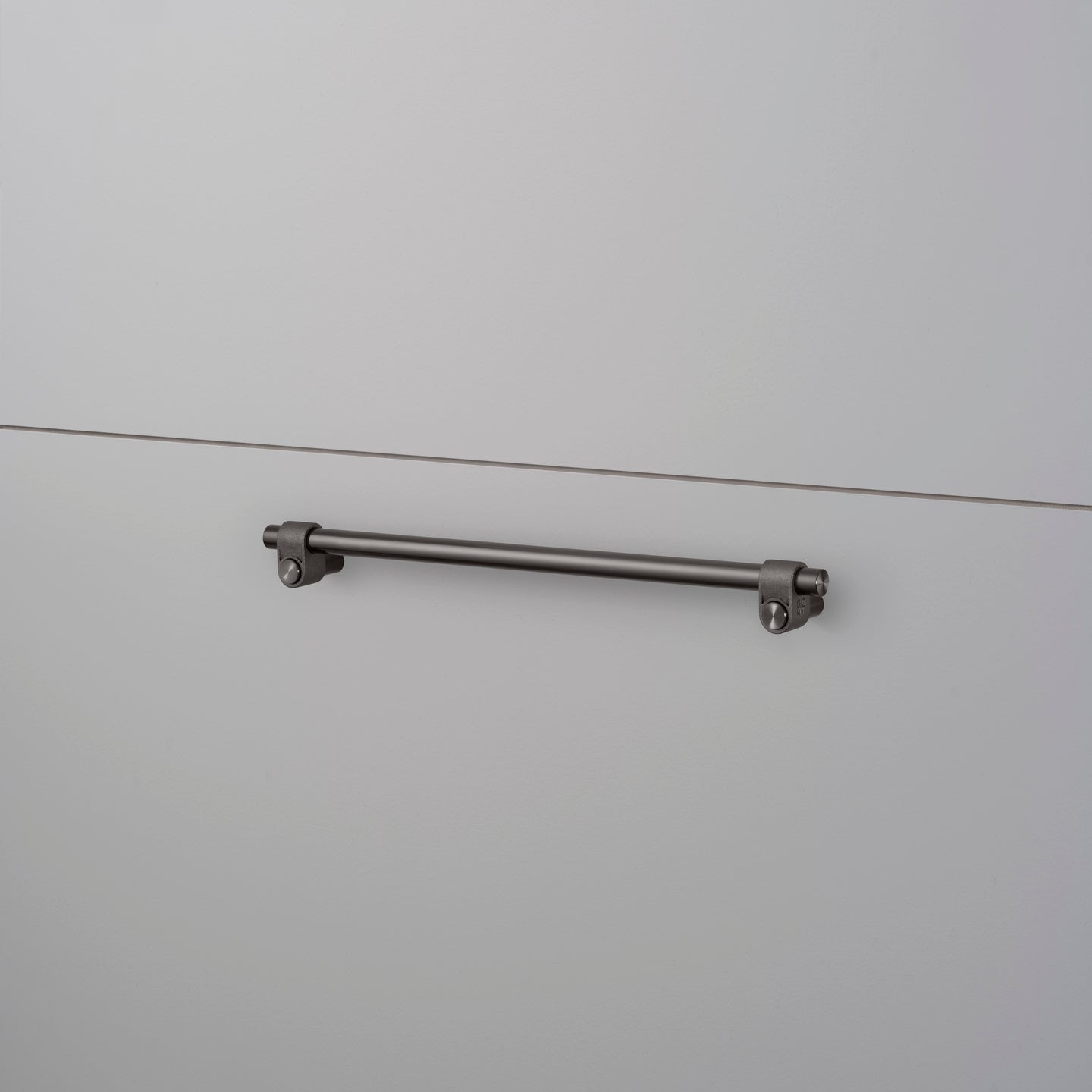 PULL BAR / CAST / GUN METAL / STOR