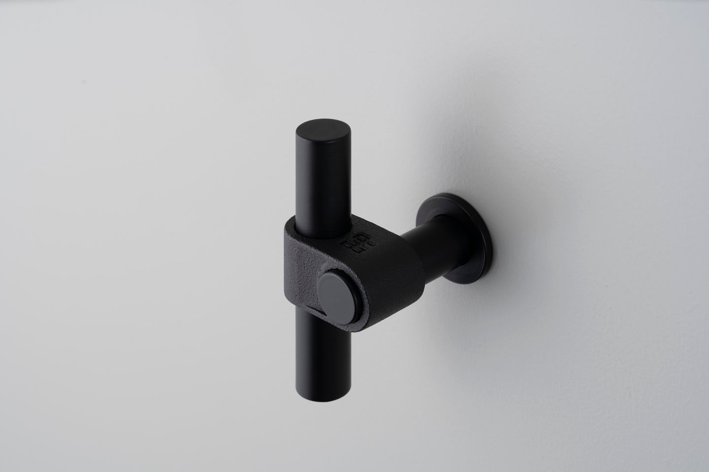 T-BAR / CAST / SVEJSER SORT