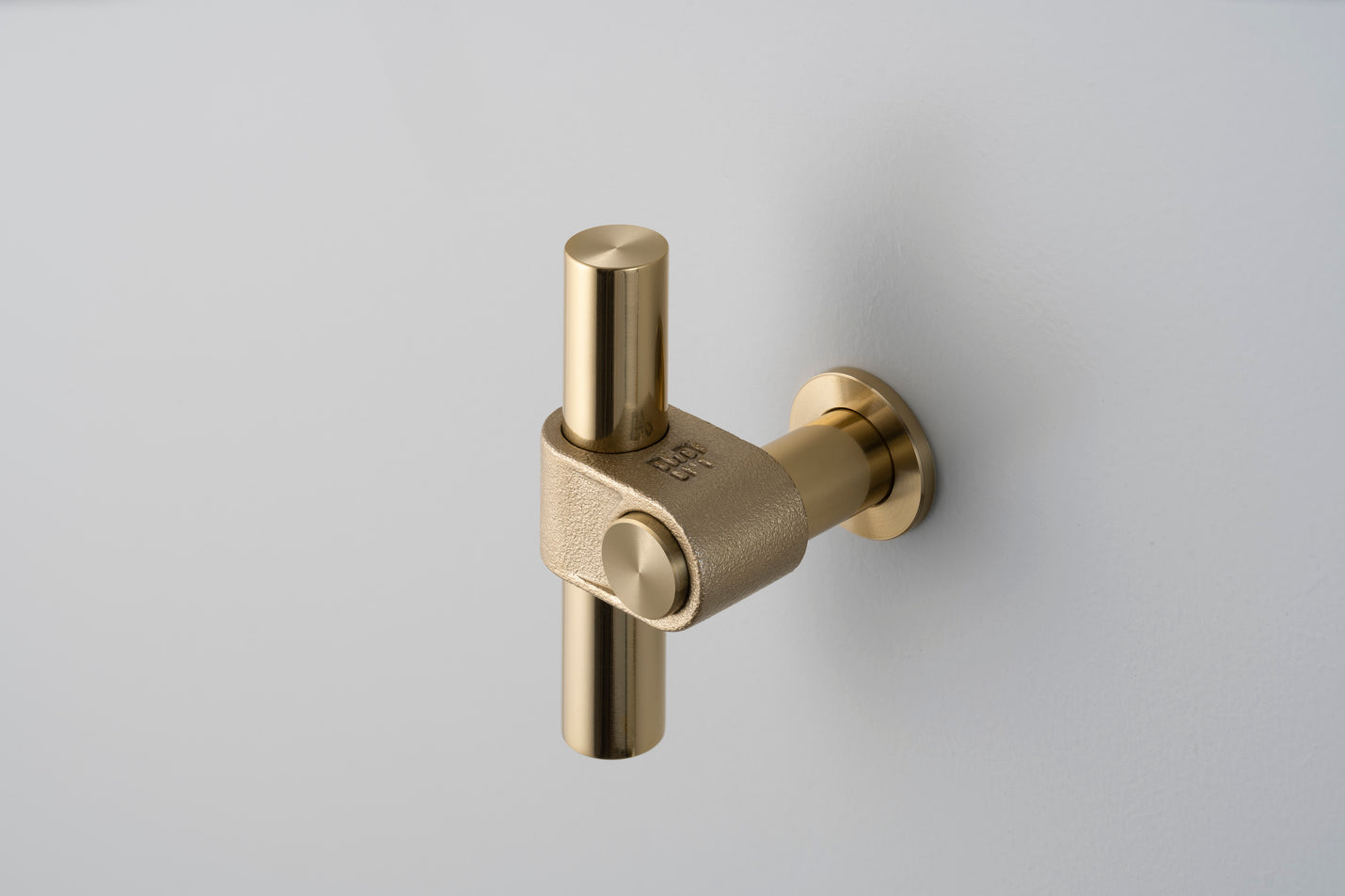 T-BAR / CAST / MESSING