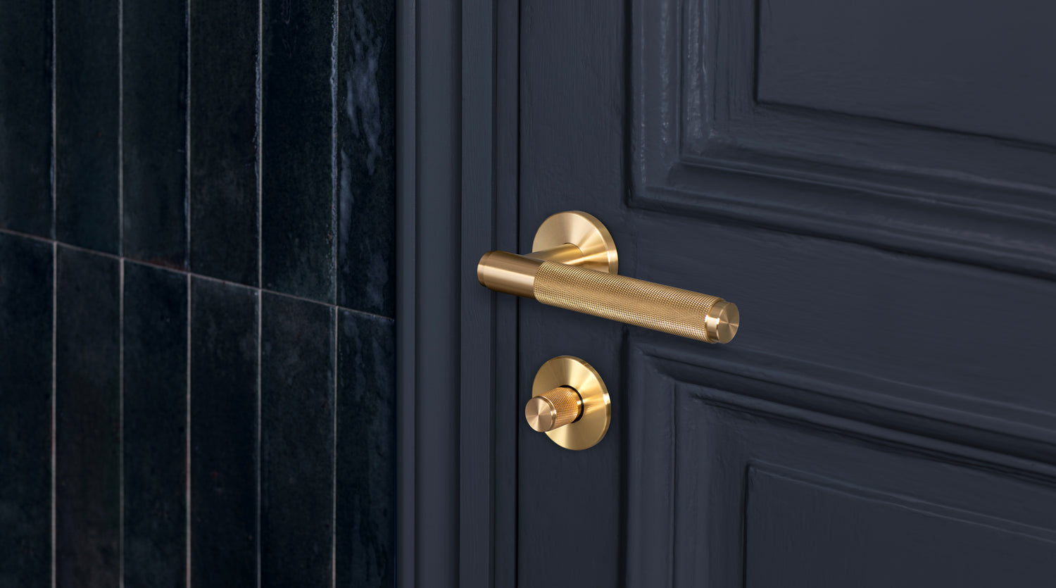 DØRHÅNDTAG SÆT / CROSS / MESSING