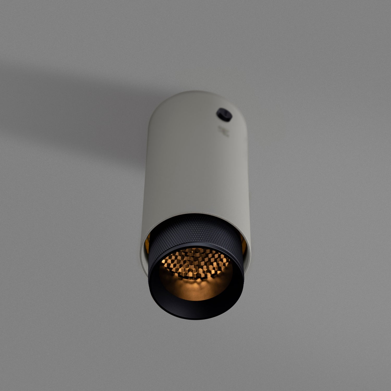 EXHAUST SURFACE SPOT / CROSS / STONE / SORT