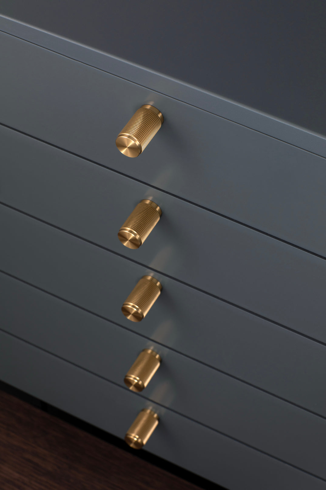 MØBELKNOP / CROSS / MESSING