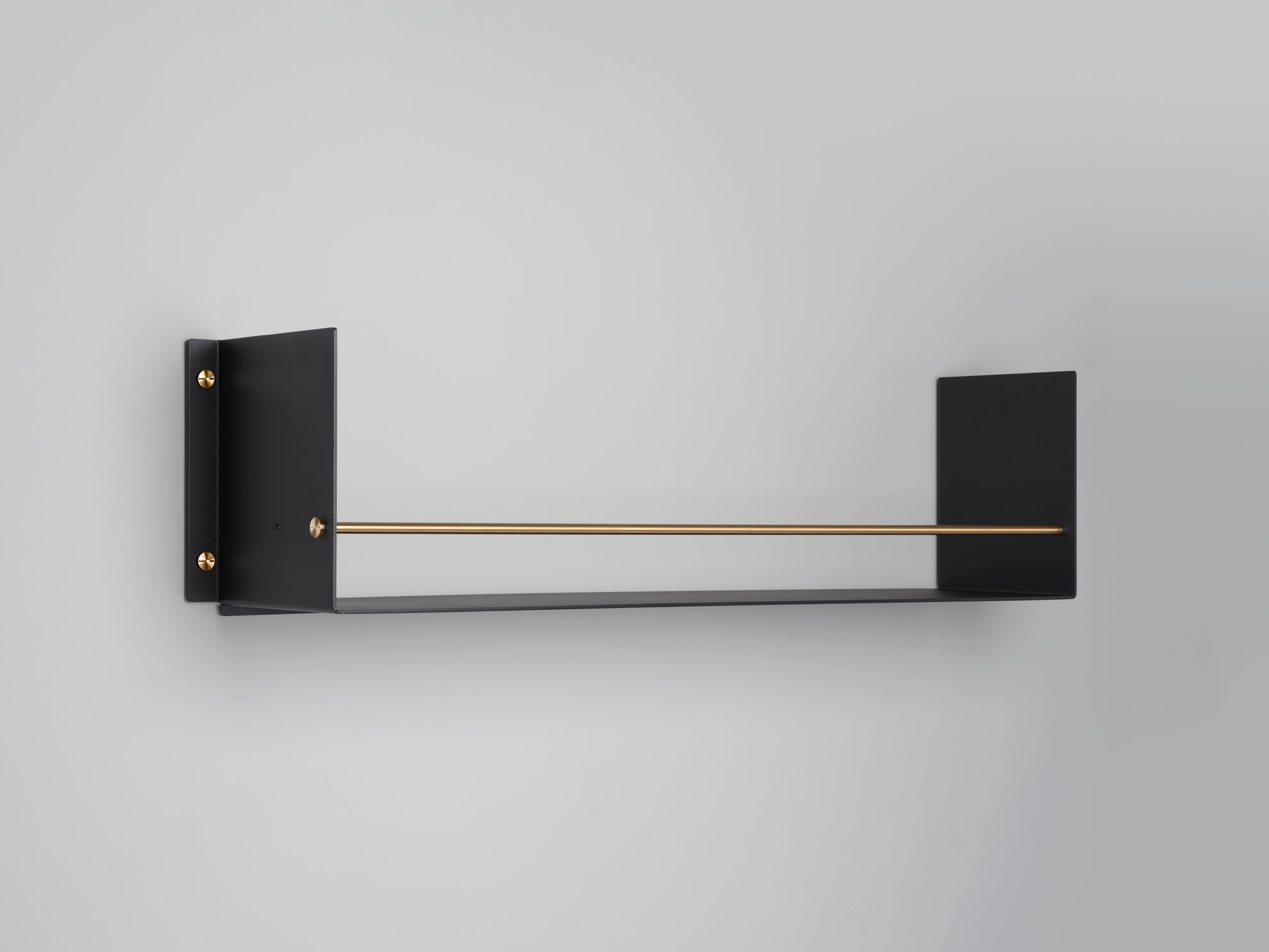 HYLDE / GIRDER / SORT / MESSING