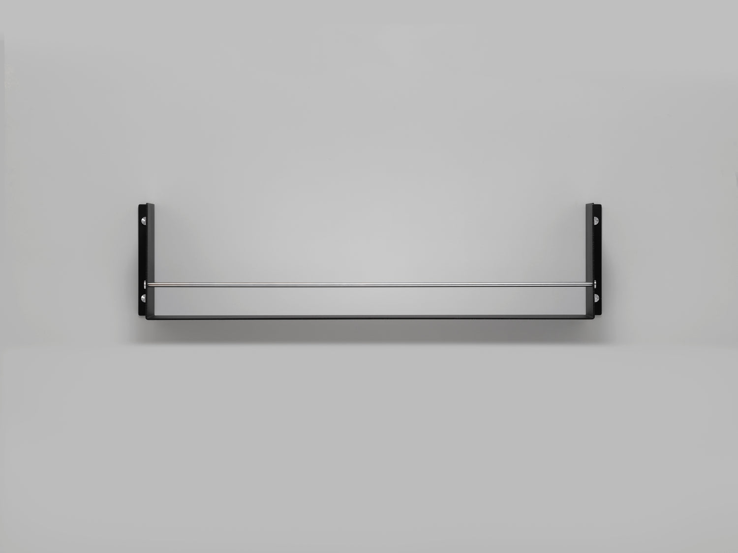 HYLDE / GIRDER / SORT / STÅL