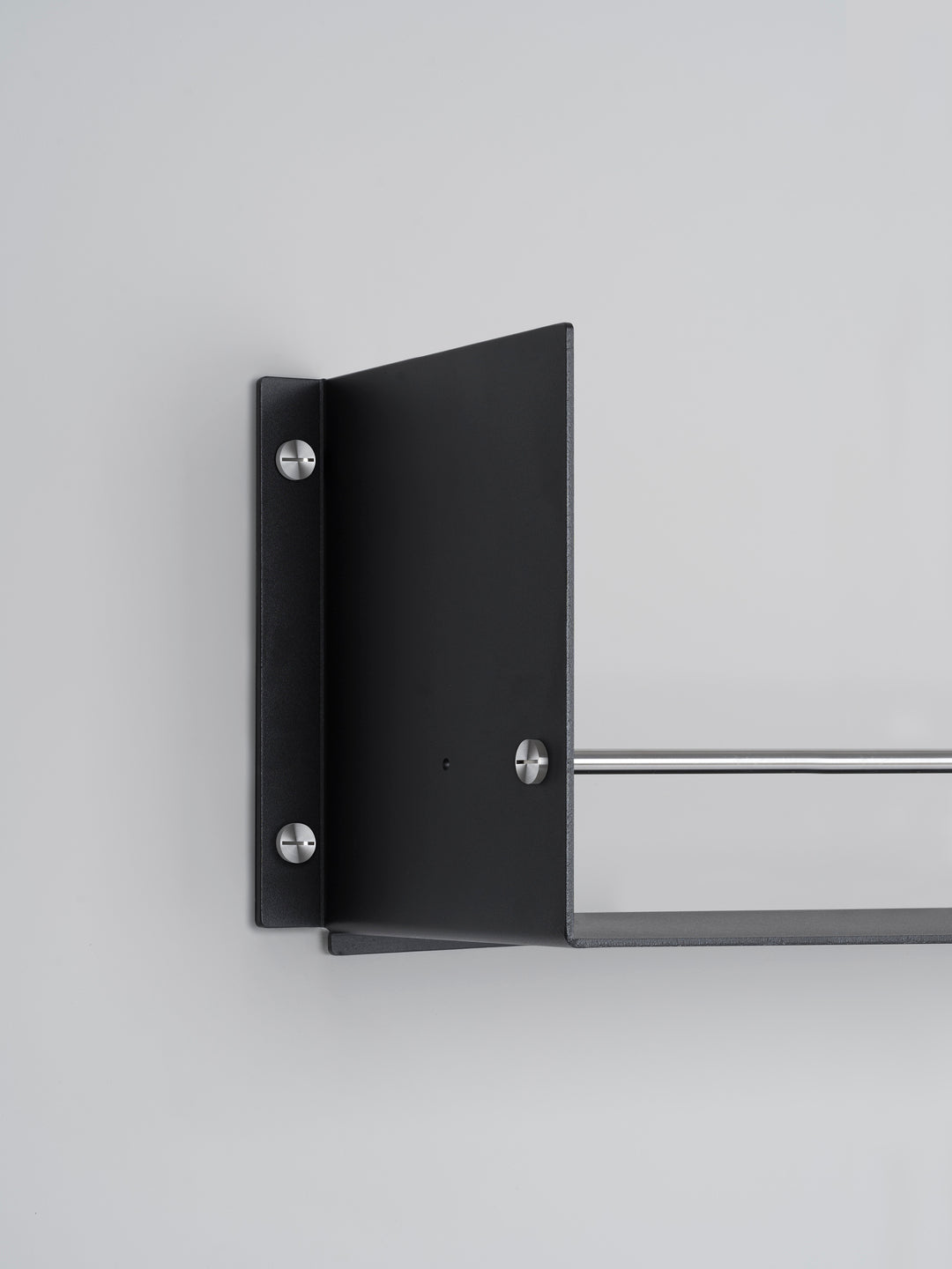 HYLDE / GIRDER / SORT / STÅL