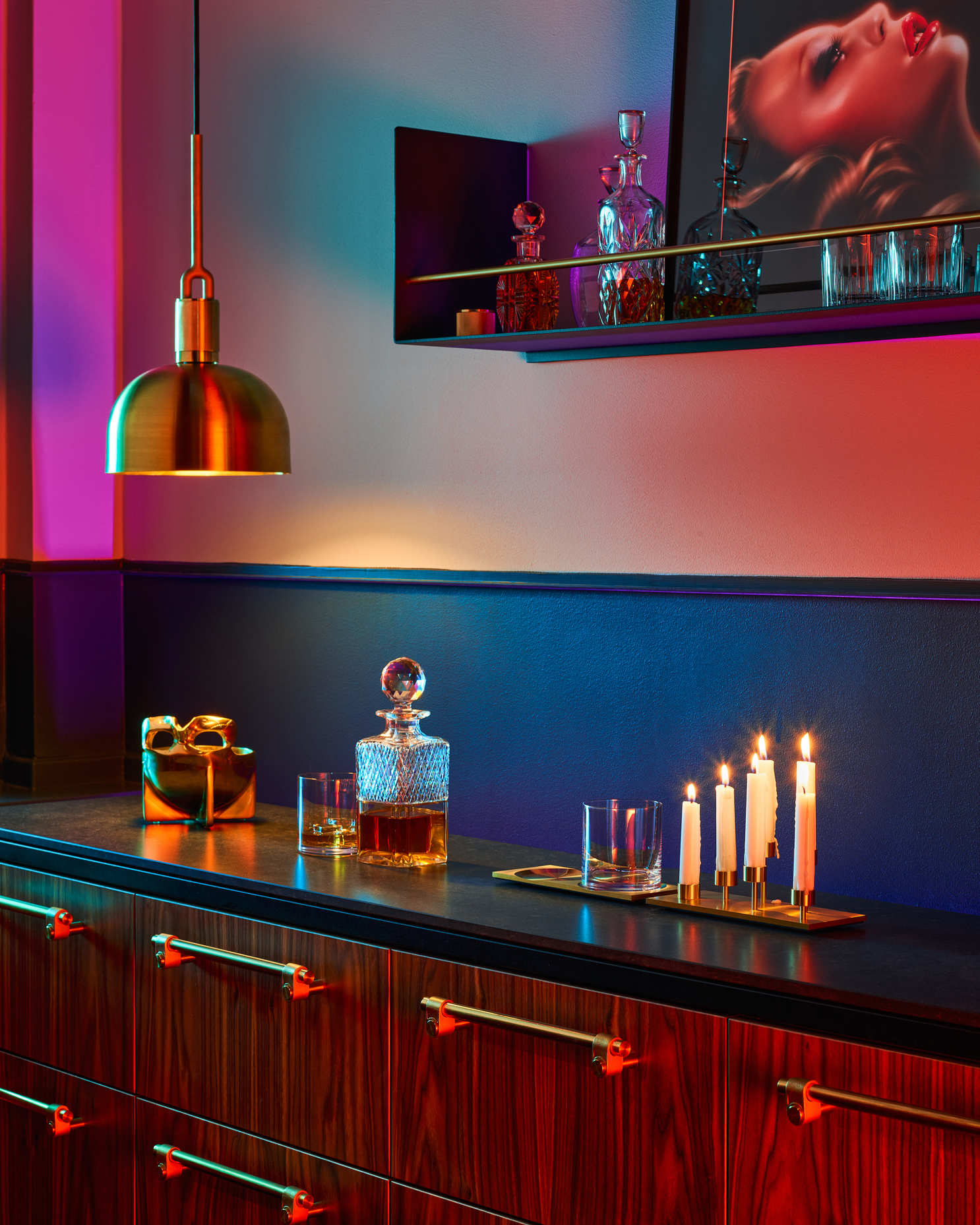 HYLDE / GIRDER / SORT / MESSING