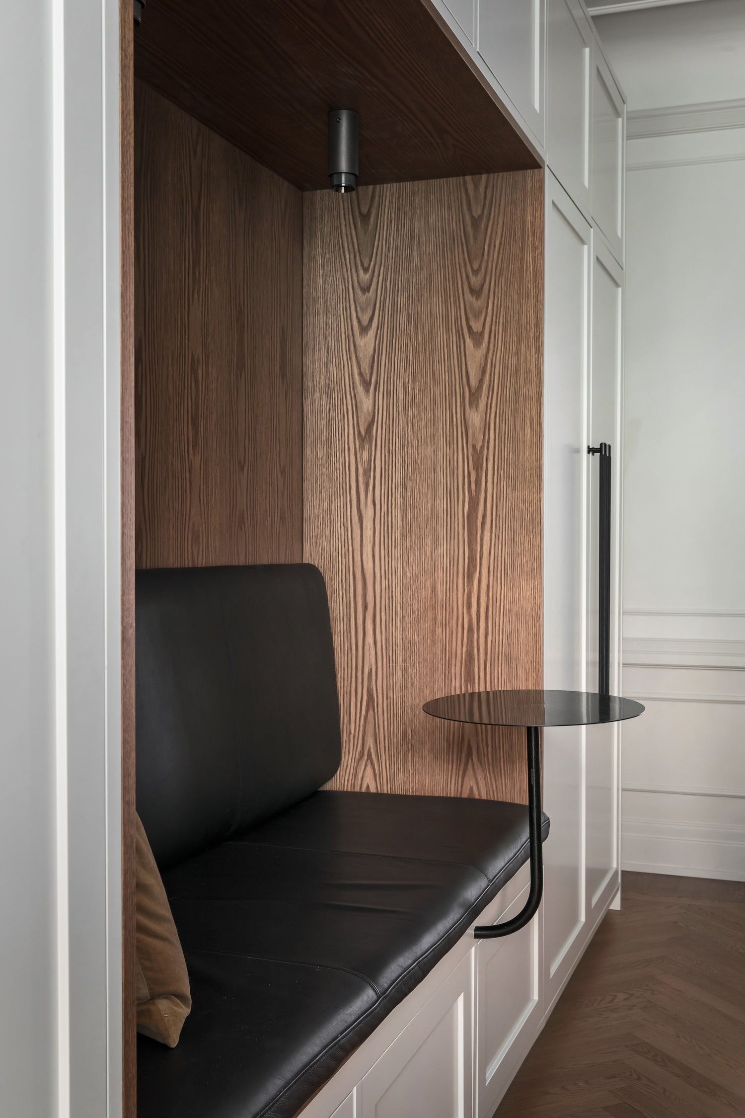 CLOSET BAR / CROSS / SORT