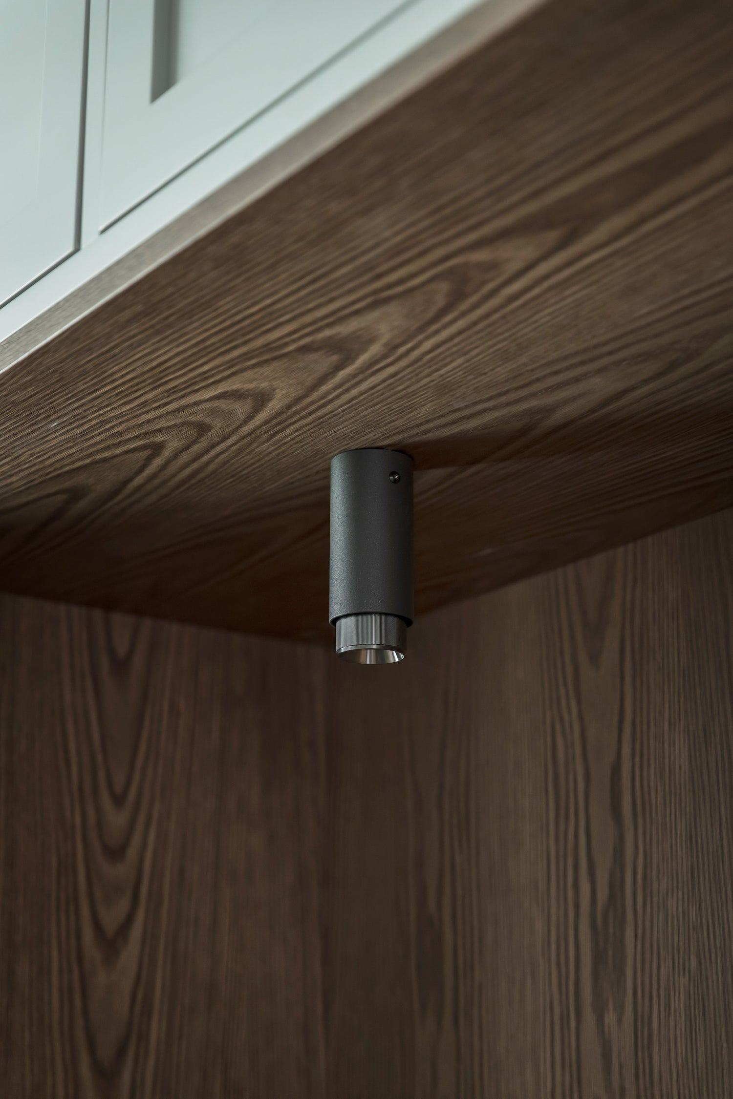 EXHAUST SURFACE / CROSS / GRAPHITE / SMOKED BRONZE