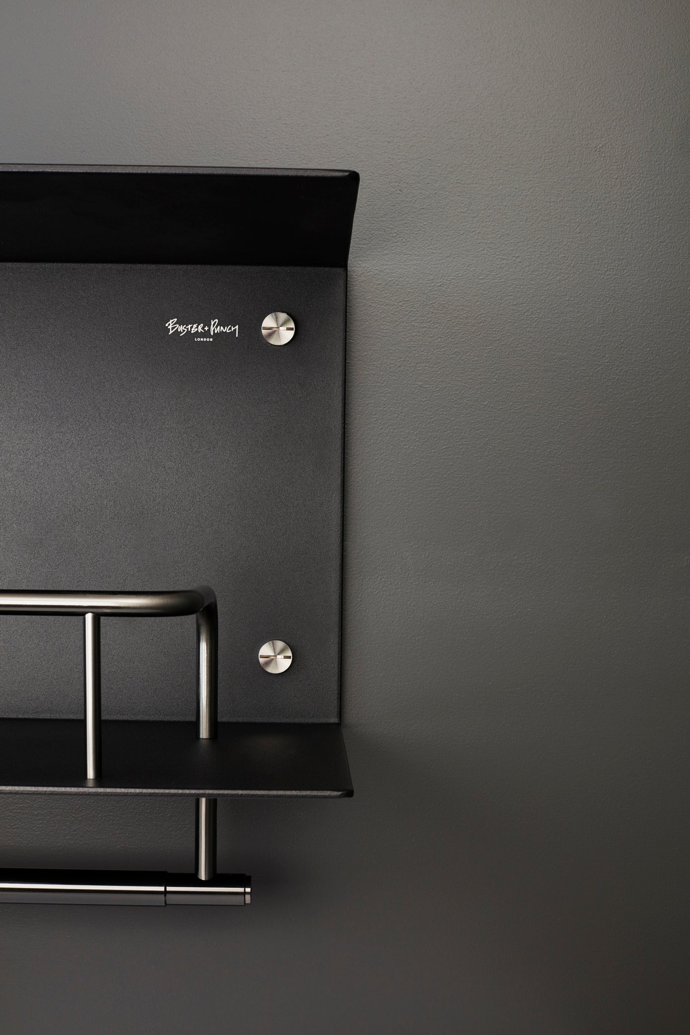 HYLDE / HANGER / SORT / GUN METAL