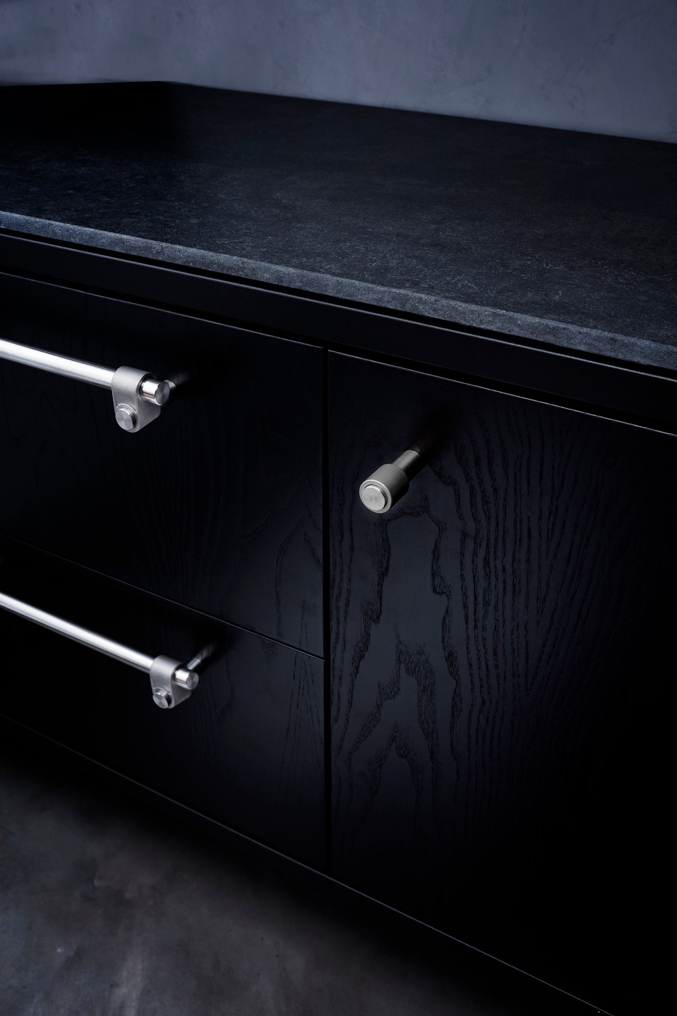 PULL BAR / CAST / RUSTFRIT STÅL / MEDIUM