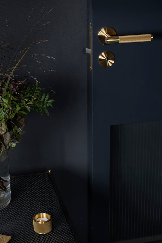 KEY ESCUTCHEON / BRASS