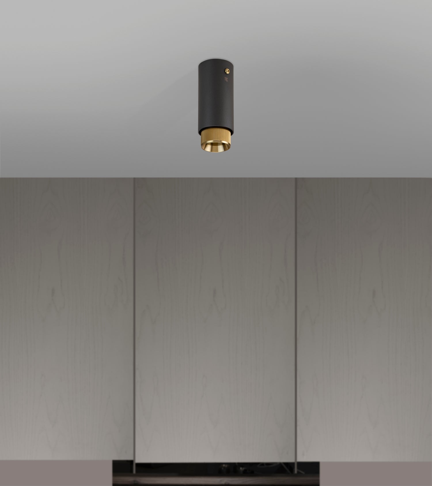 EXHAUST SURFACE SPOT / CROSS / GRAPHITE / MESSING