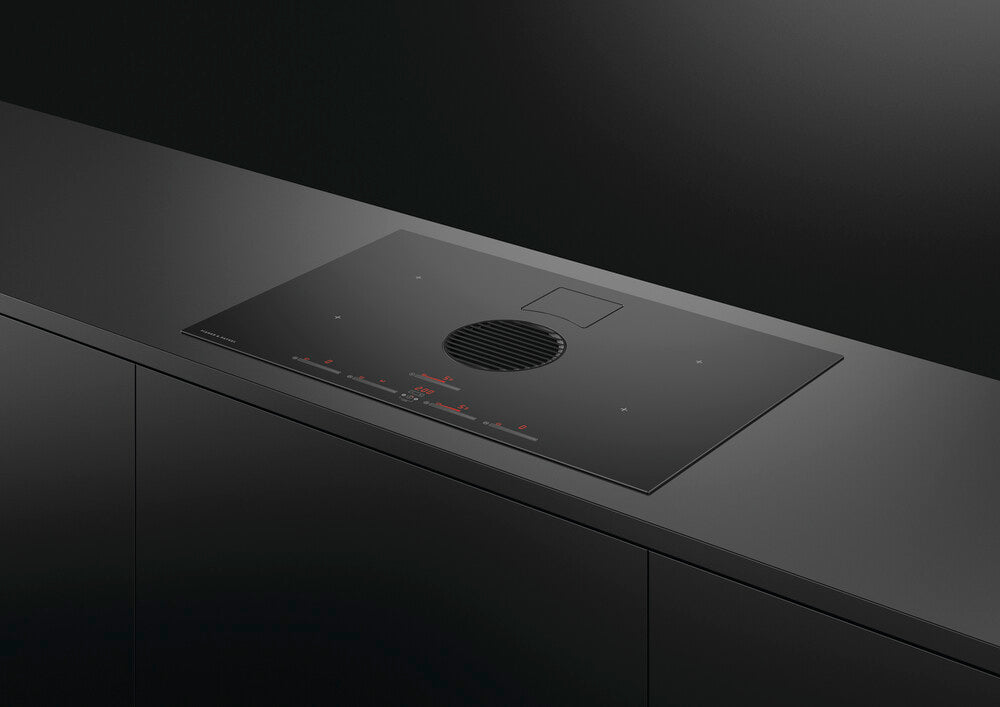 Buster & Punch køkken ø 2462 mm x 1250 mm stone grey med Fisher & Paykel induktionskogeplade med integreret downdraft ventilation