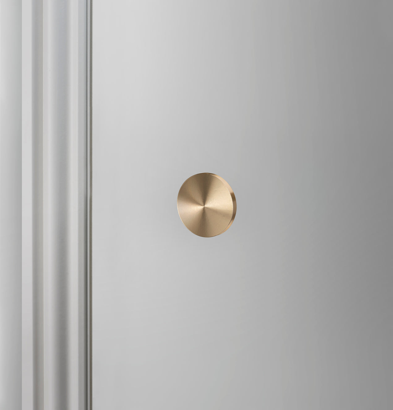 FAST DØRKNOP / 1-SIDET / LINEAR / MESSING