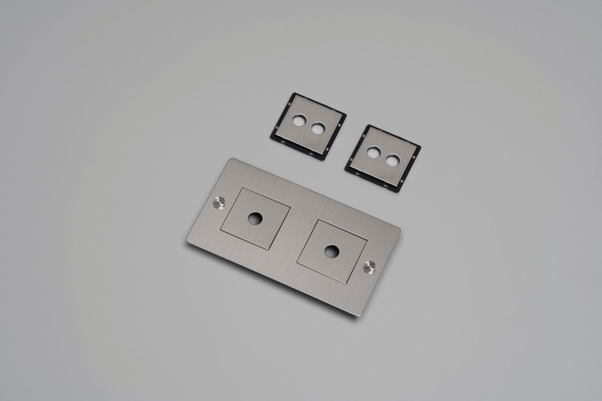 2G WALL PLATE / HORIZONTAL / WITH INFILLS / NON-LOGO / STEEL