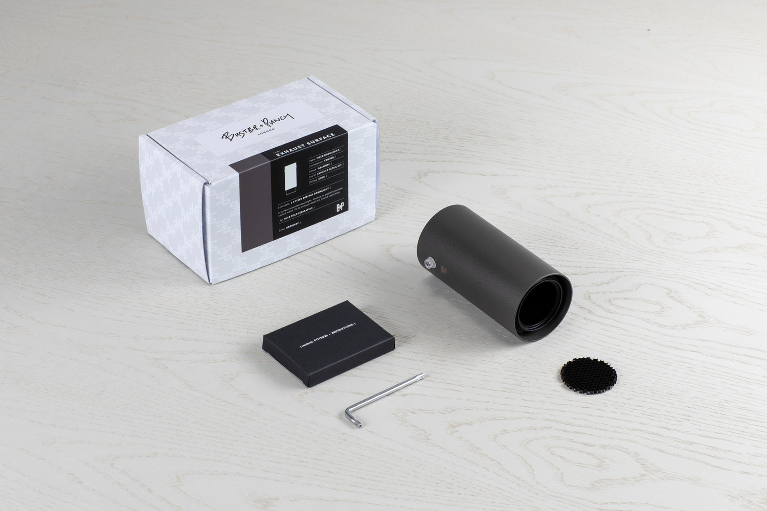 EXHAUST SURFACE / LINEAR / GRAPHITE / MESSING