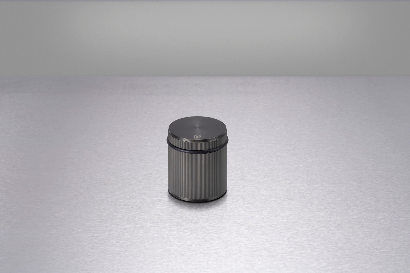 DØRSTOPPER / FRITSTÅENDE / GUN METAL