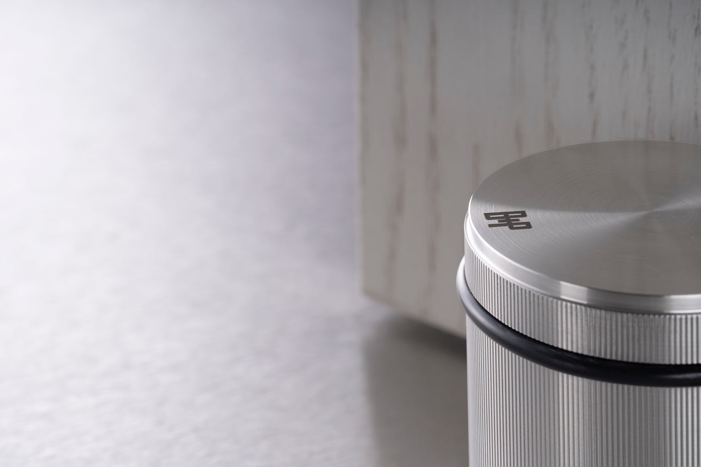 DØRSTOPPER / FRITSTÅENDE / STÅL