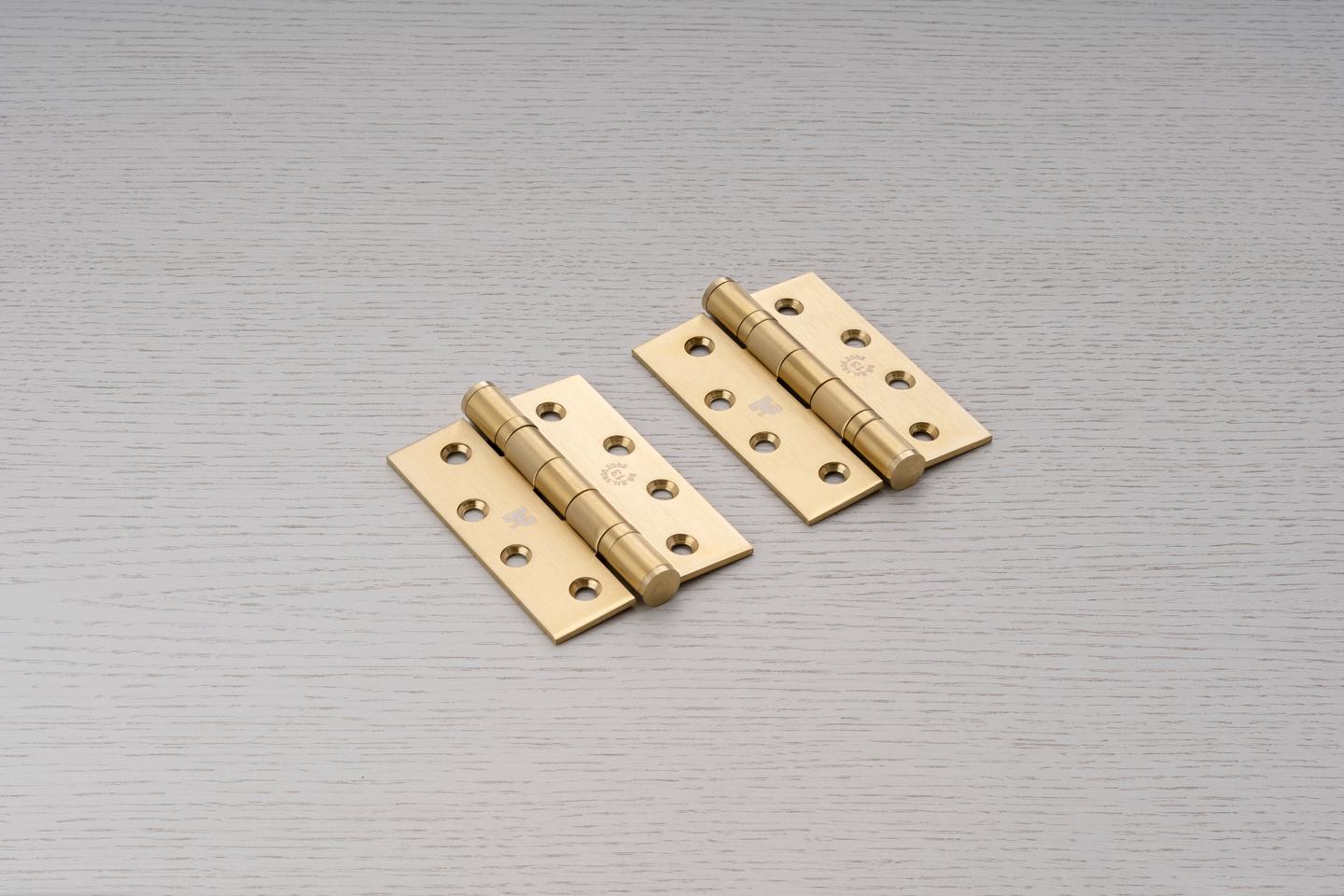 DØRHÆNGSEL / 102 x 76 x 3 MM / MESSING