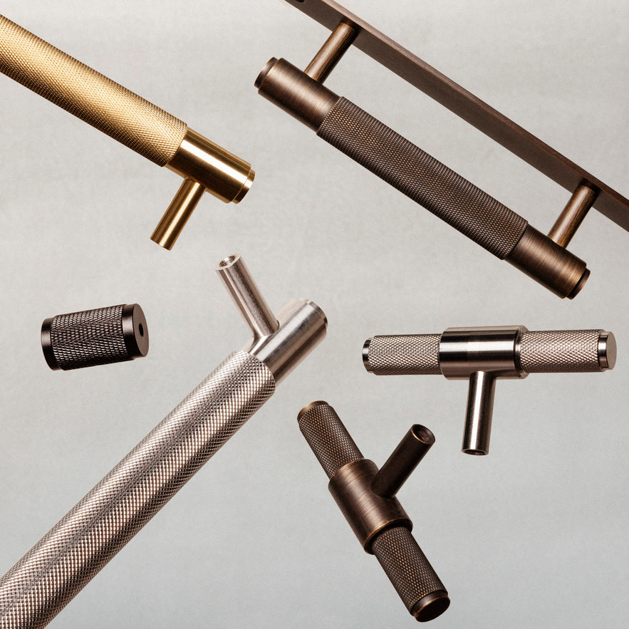 T-BAR / PLADE / RØGET BRONZE