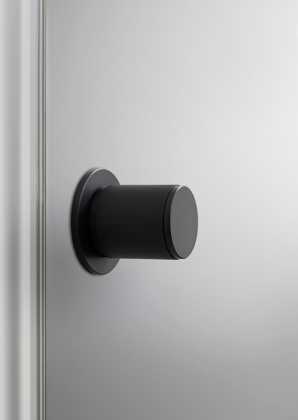DØRKNOP / LINEAR / SVEJSER SORT