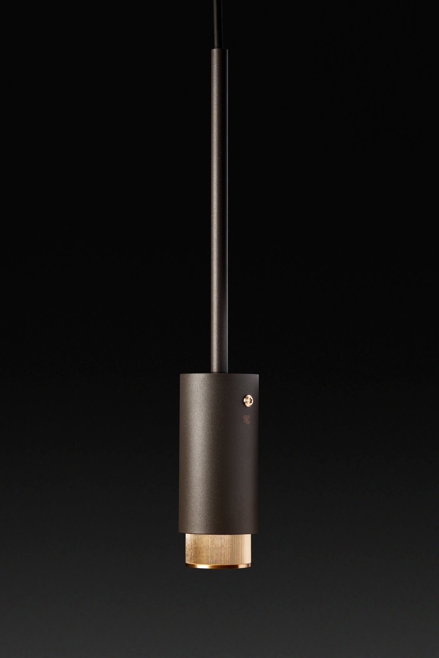 EXHAUST PENDEL / CROSS / GRAPHITE / MESSING