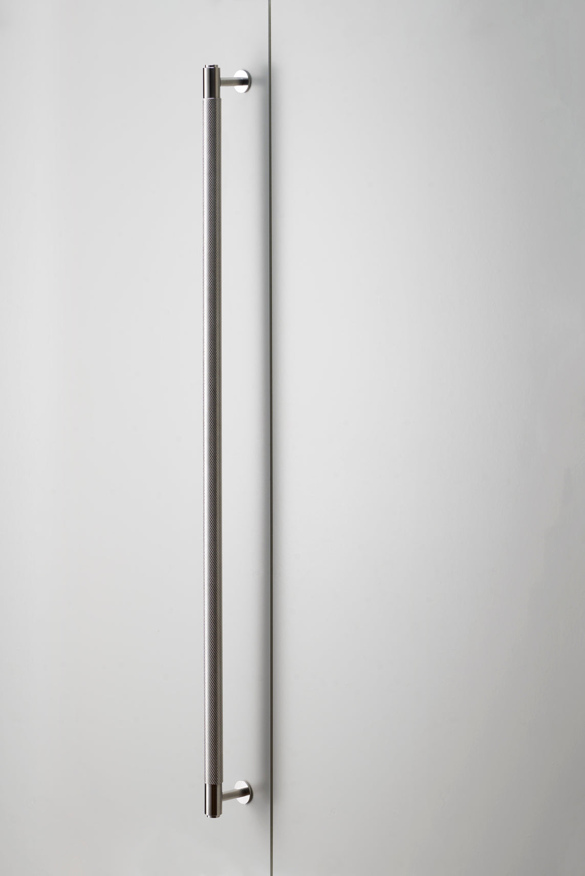 CLOSET BAR / CROSS / STÅL