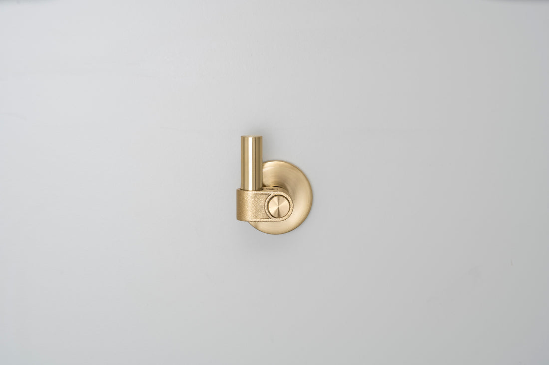 KROG / CAST / MESSING