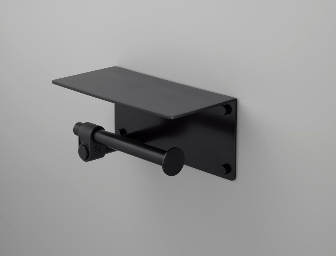 Buster + Punch Cast toiletrulleholder med hylde i Black