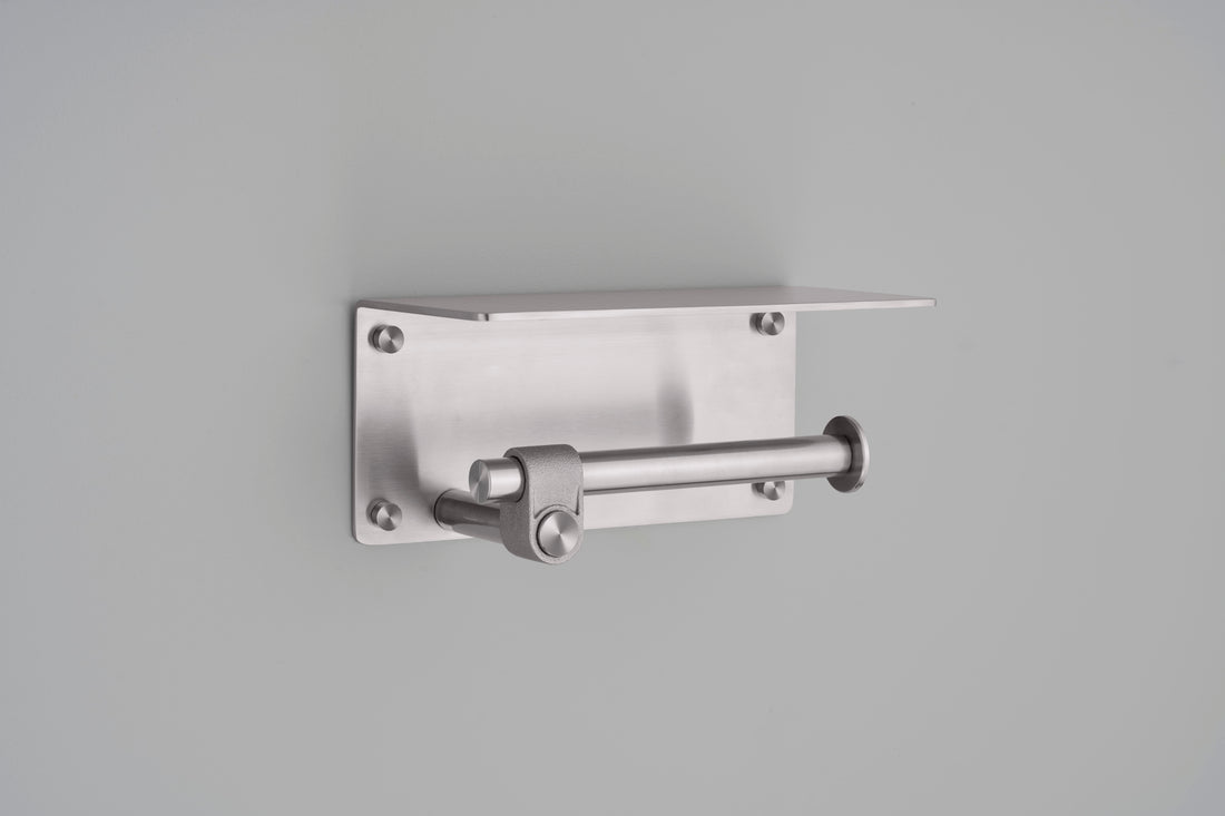Toiletrulleholder / med hylde / cast / steel