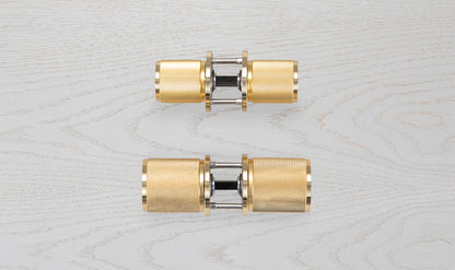 DOOR KNOB / LINEAR / BRASS
