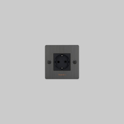EU 1G SOCKET / SCHUKO TYPE F / CROSS