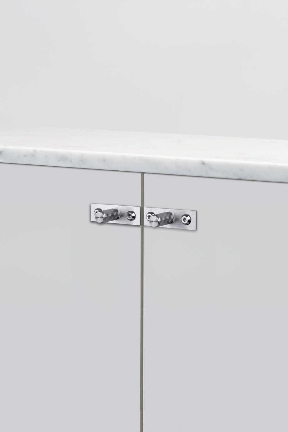 MØBELKNOP / PLATE / LINEAR / RUSTFRIT STÅL