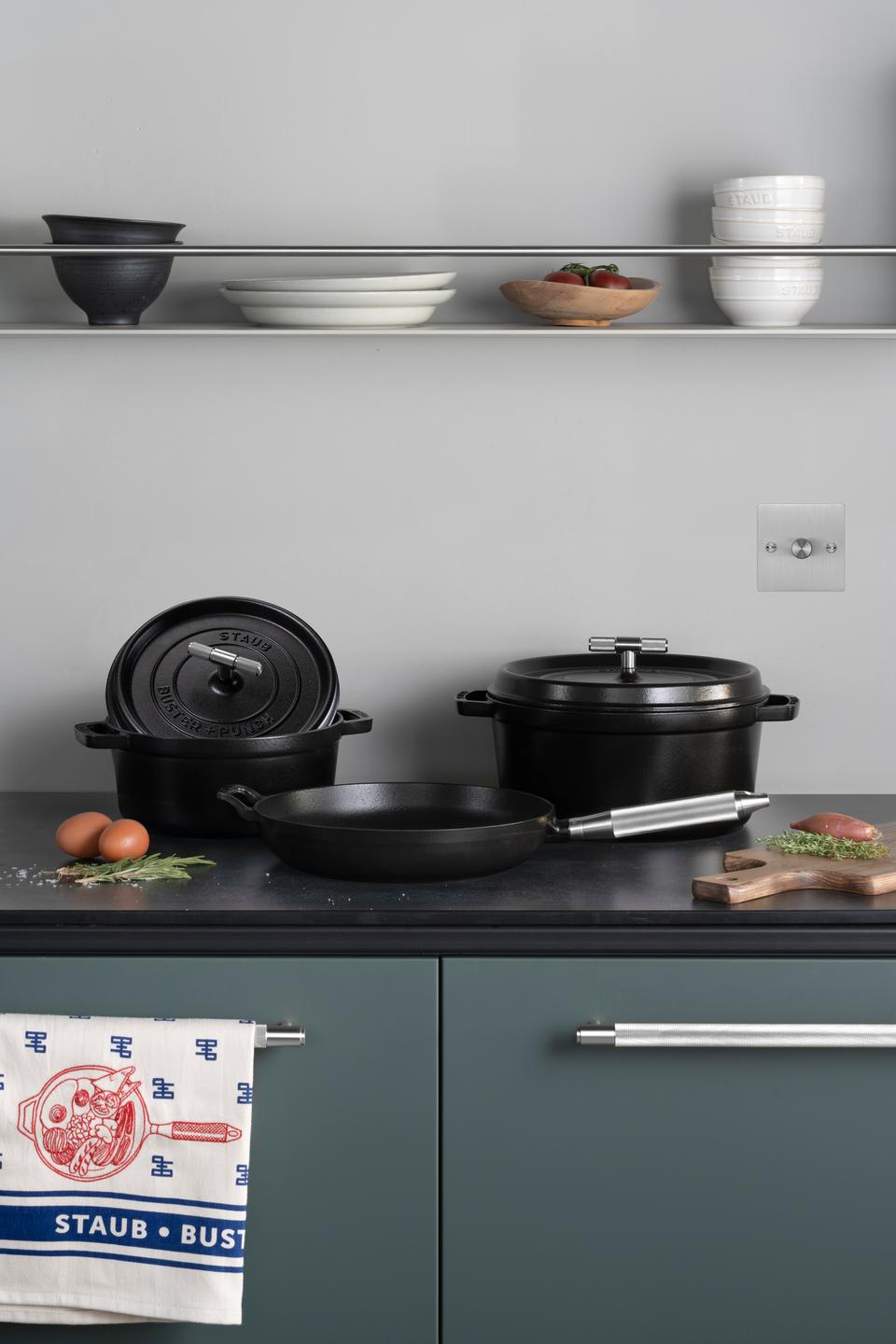PANDE 28CM / 11,02 TOMMER / STAUB