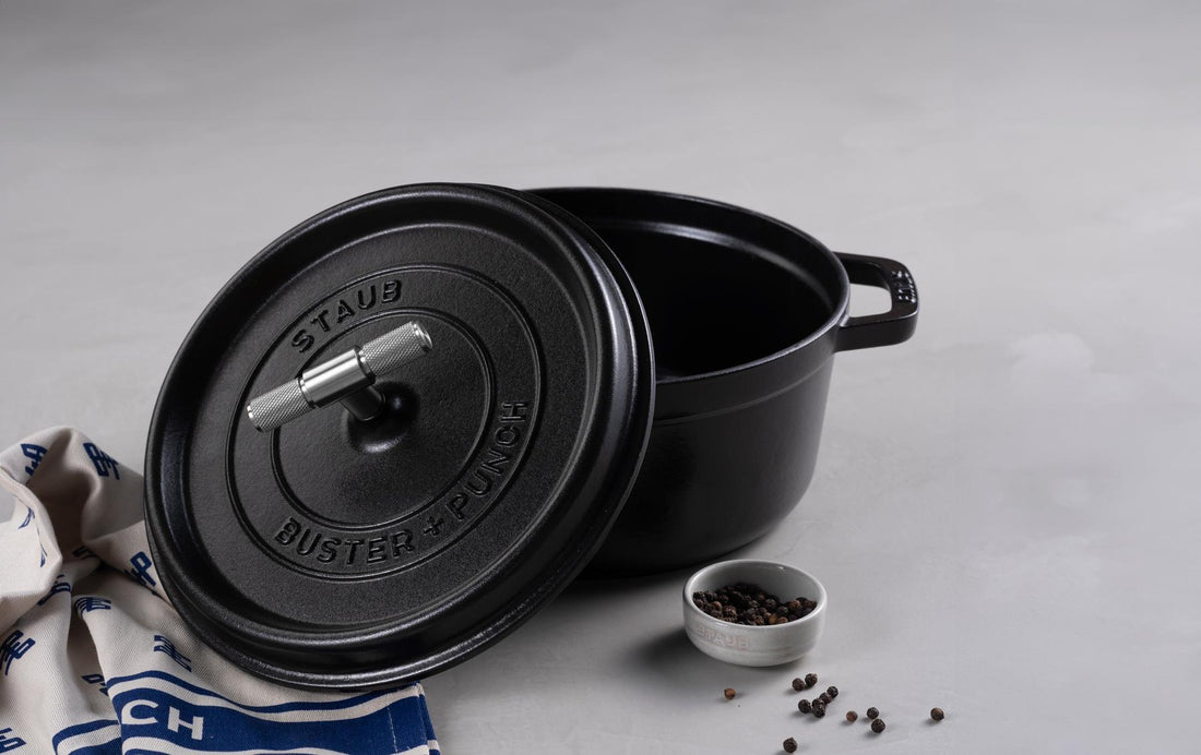 COKOTTE 28CM / 11,02 TOMMER / STAUB / SORT