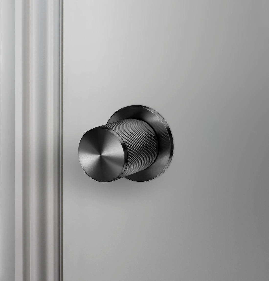 DØRKNOP / LINEAR / GUNMETAL
