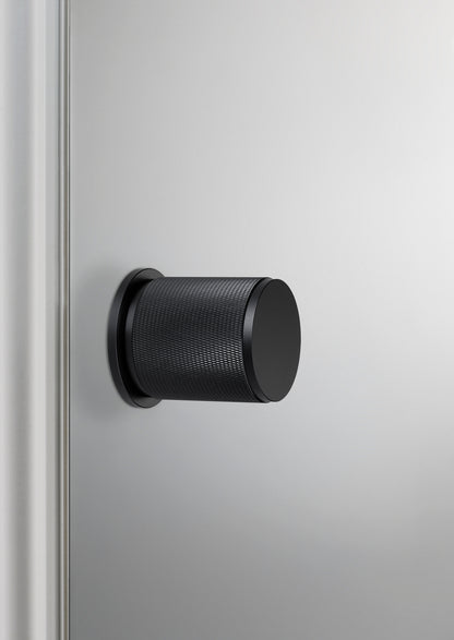 DOOR KNOB / CROSS / BLACK