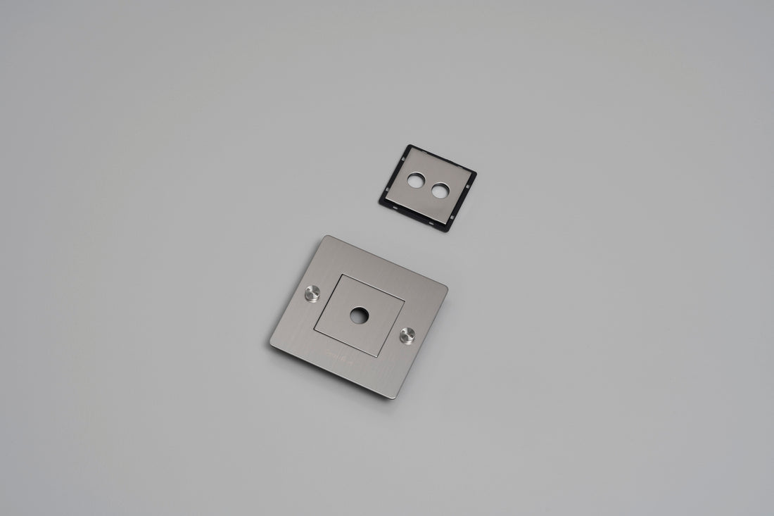 1G-frontplade / Med infills / Stål