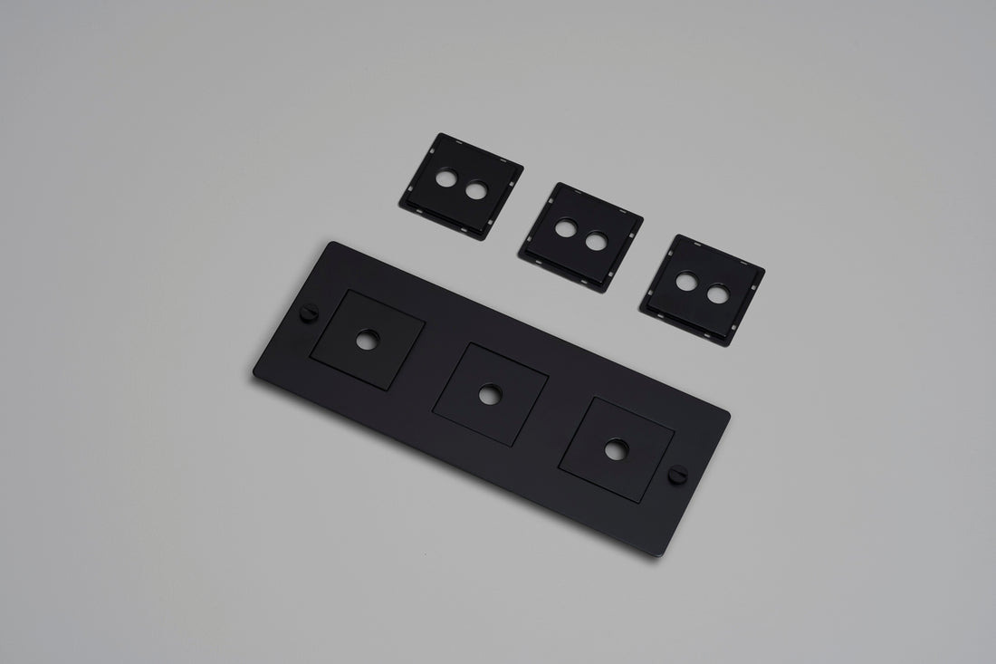 Buster + Punch 3G wall plate, horizontal, with infills, black