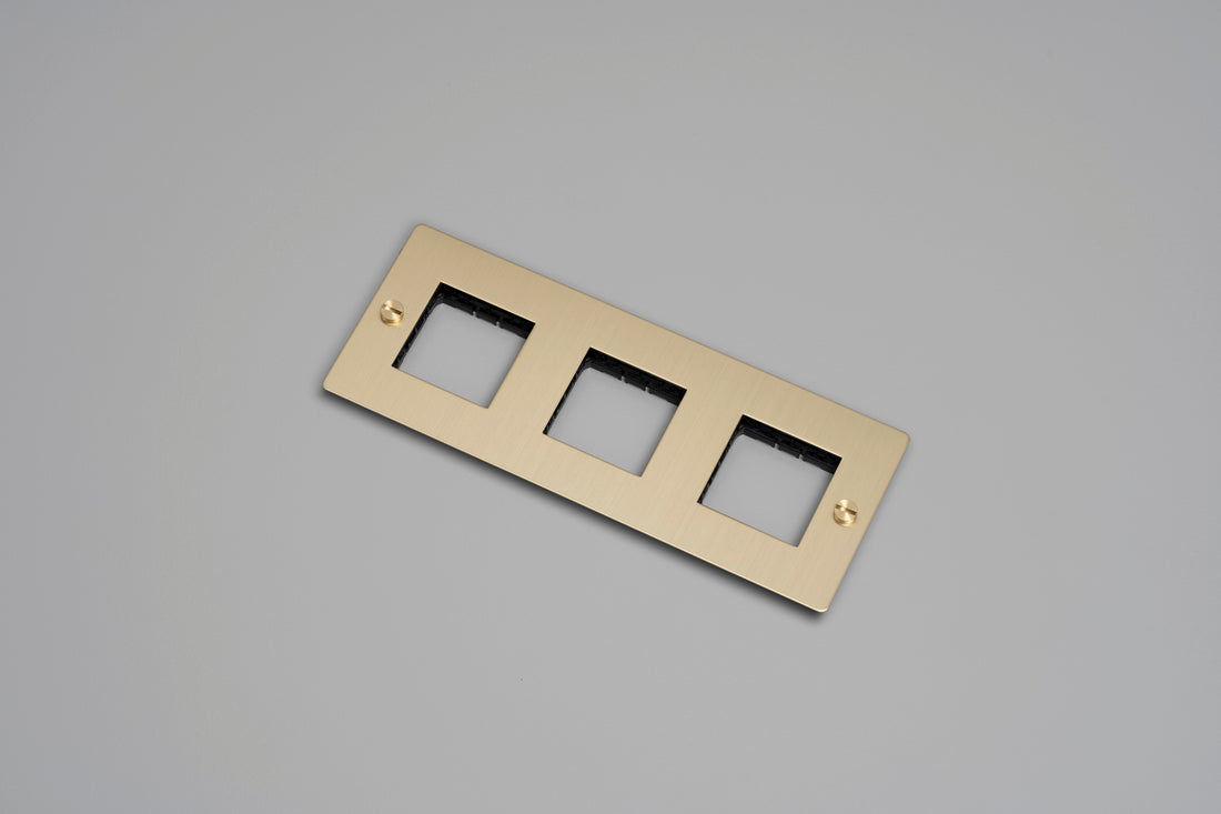 Buster + Punch 3G wall plate, horizontal, no infills, brass