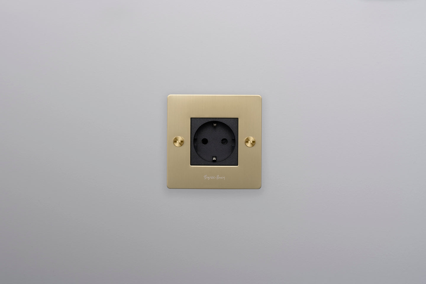 EU 1G SOCKET / SCHUKO TYPE F / CROSS