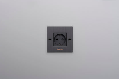EU 1G SOCKET / SCHUKO TYPE F / CROSS