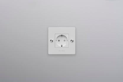 EU 1G SOCKET / SCHUKO TYPE F / CROSS